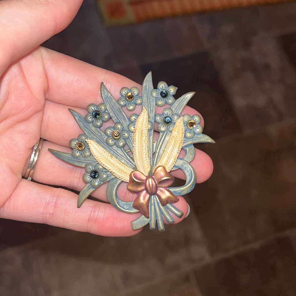 Vintage Flower Bouquet Brooch